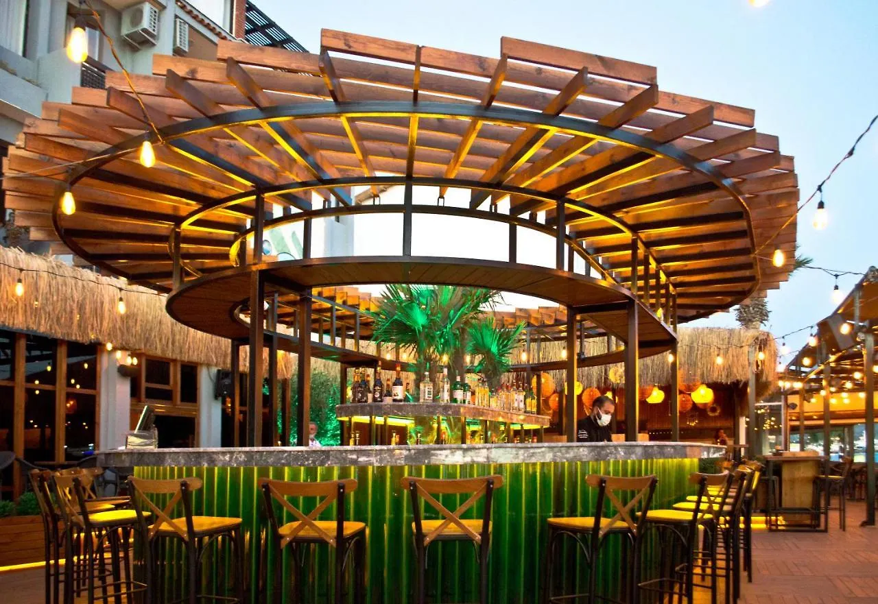 Kerman Hotel Çeşme